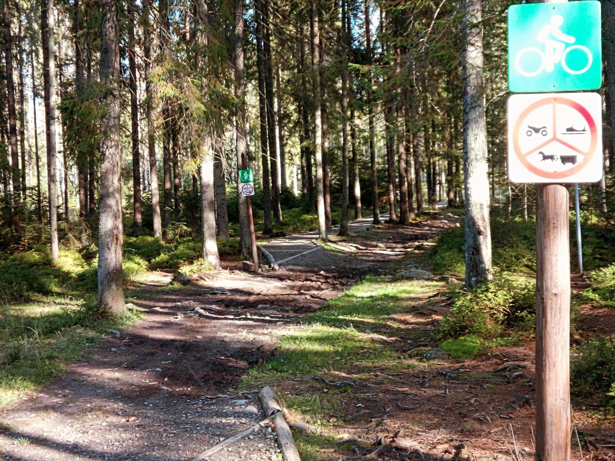 Eco Domek Z Duzym Ogrodem I Widokiem Мужасихле Екстер'єр фото